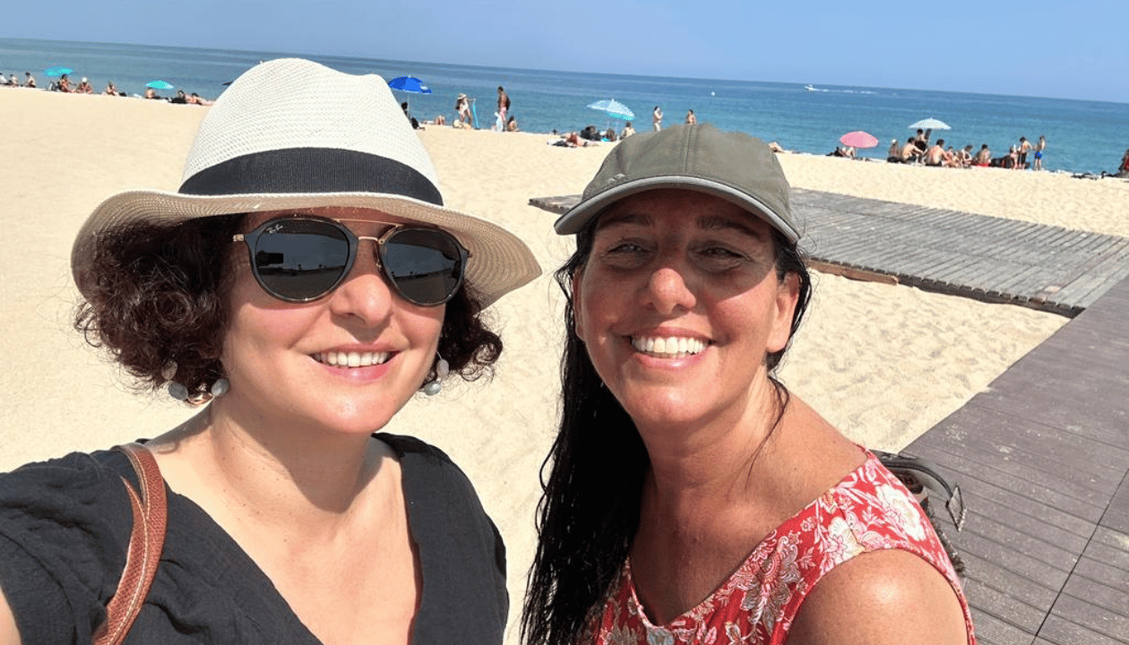 Engaging Conversations and Cuisine in Mataró's Chiringuitos