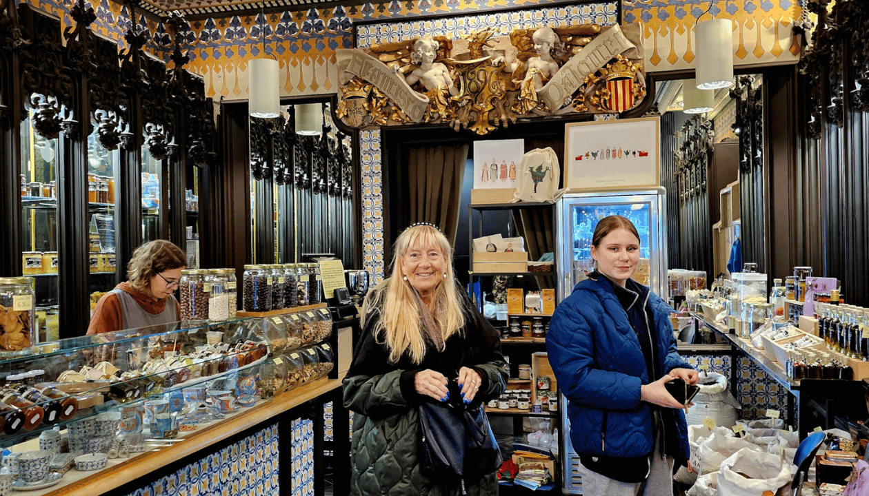 Cultural Tours Enhance Spanish Language Skills