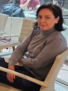 Spanish teacher for immersion program in Sevilla