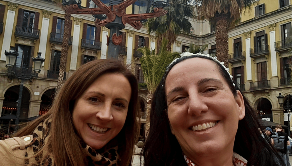 Sunshine and Spanish in Plaça Reial