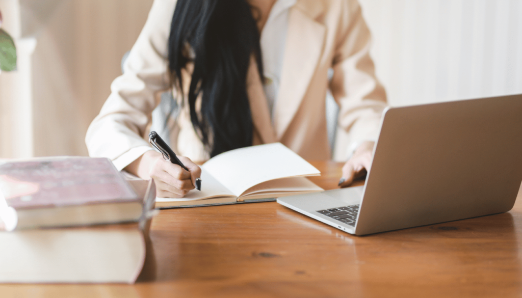 Let’s Write the Parts of a Spanish Email