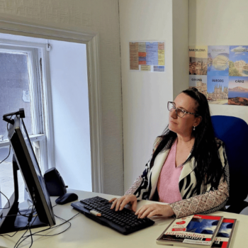 Email Greetings in Spanish for Work: Master Professional Communication