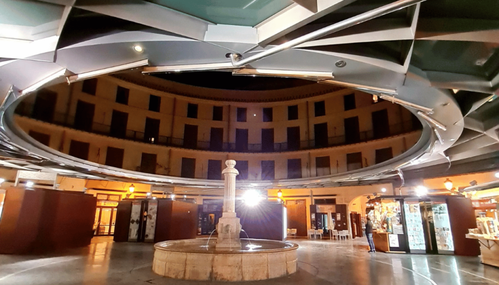 Three Lessons in a Round Plaza