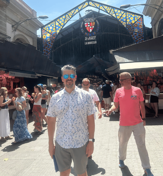 Spanish, Sea and Conversation: Visit Barcelona like Aaron