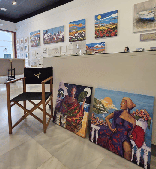 VidrArt Exhibition: Contemporary Art in the Heart of Ciutadella at VidrArt Gallery