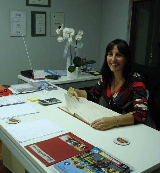 Spanish Greetings and Farewells With Pronounciation
